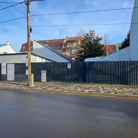 Pompar Magnolia Lägenhet *