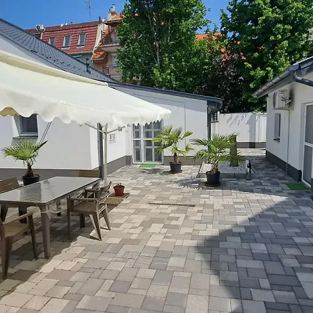Apartman Pompár Magnólia *