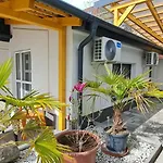 Apartman Pompár Magnólia