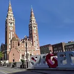 Pompár Magnólia * Szeged