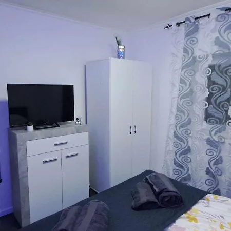 Pompar Magnolia Apartment *