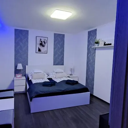 Pompar Magnolia Apartment *