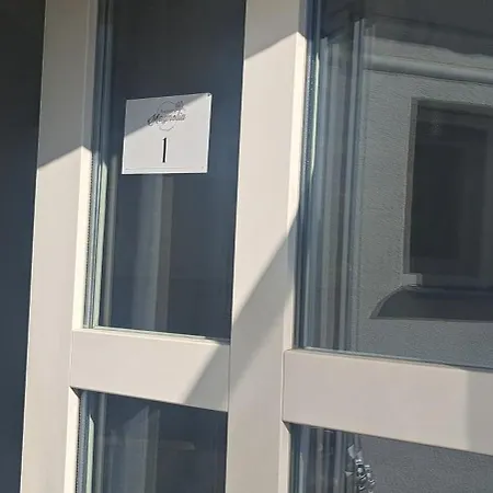 Pompar Magnolia Apartment